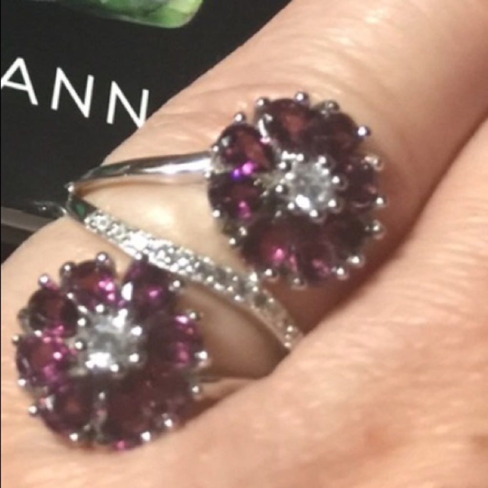 Pear Shaped Raspberry Rhodolite & White Zircon - Picture 3 of 8